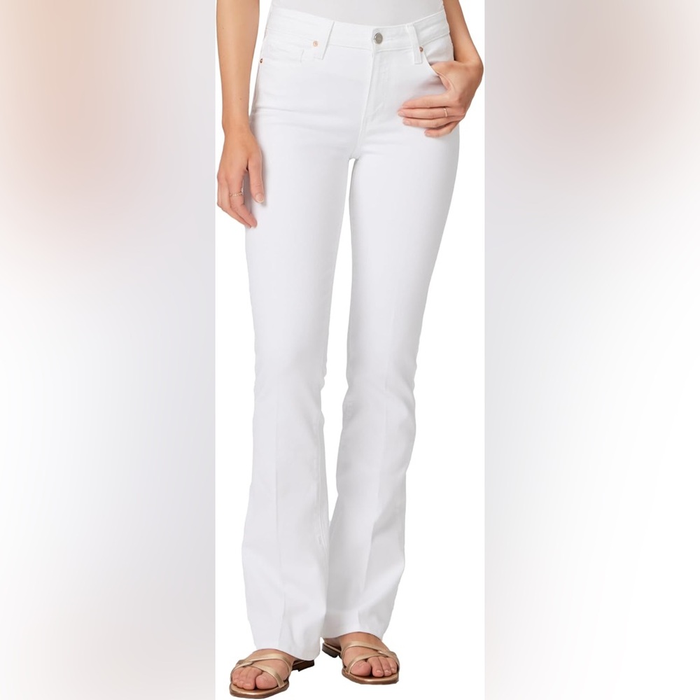 PAIGE DENIM White Flare Boot Cut
Like New - Literally 
Size 29
MSRP $225